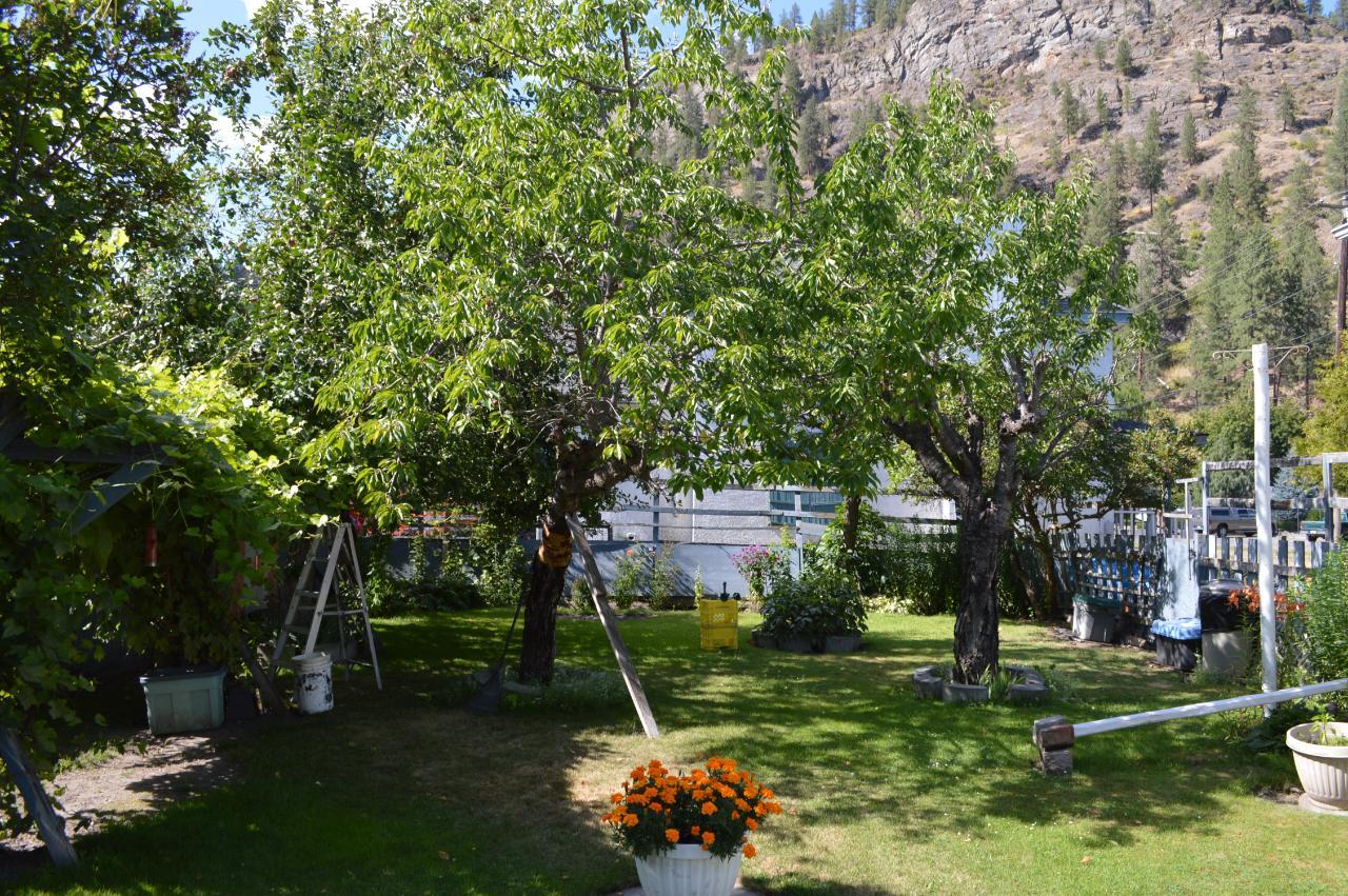 Outdoor photo 1